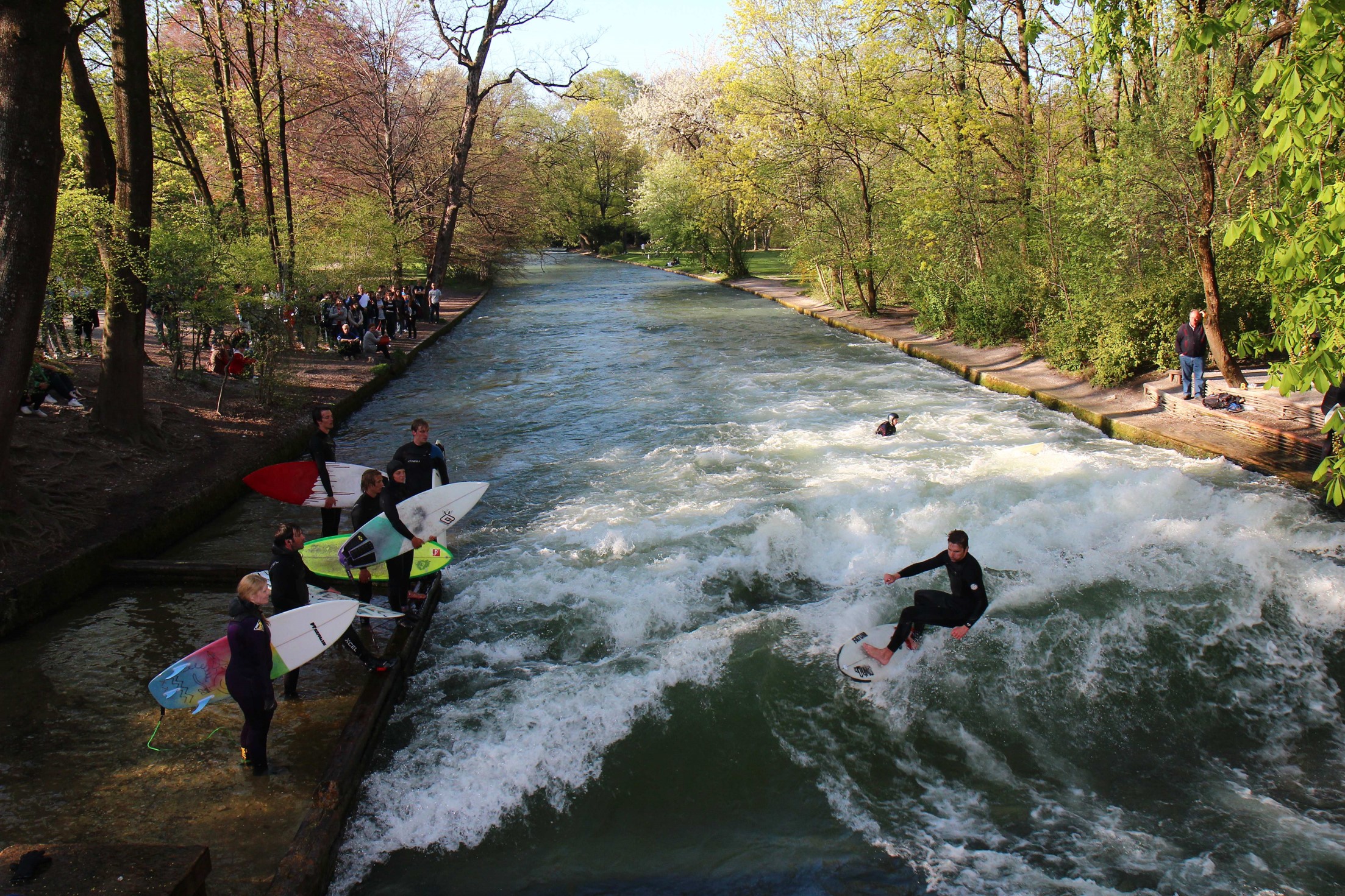 Surfing on the Eisbach